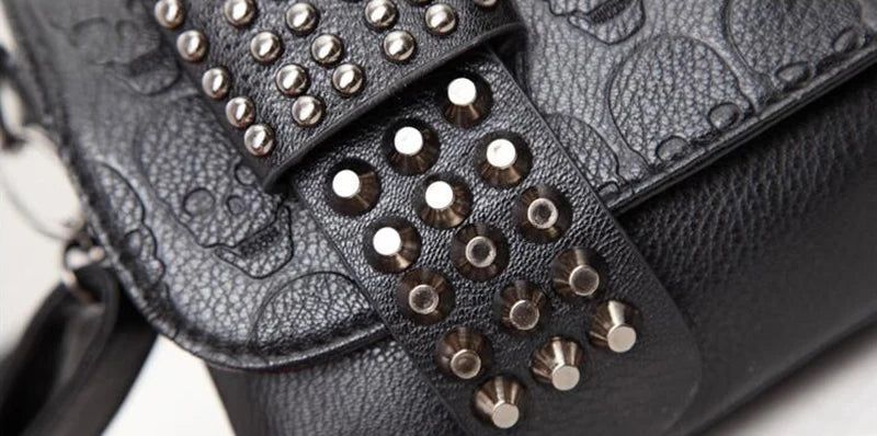 Yogodlns Women Black Leather Messenger Bags Fashion Vintage Messenger Cool Skull Rivets Shoulder Bags sac a main bolsa