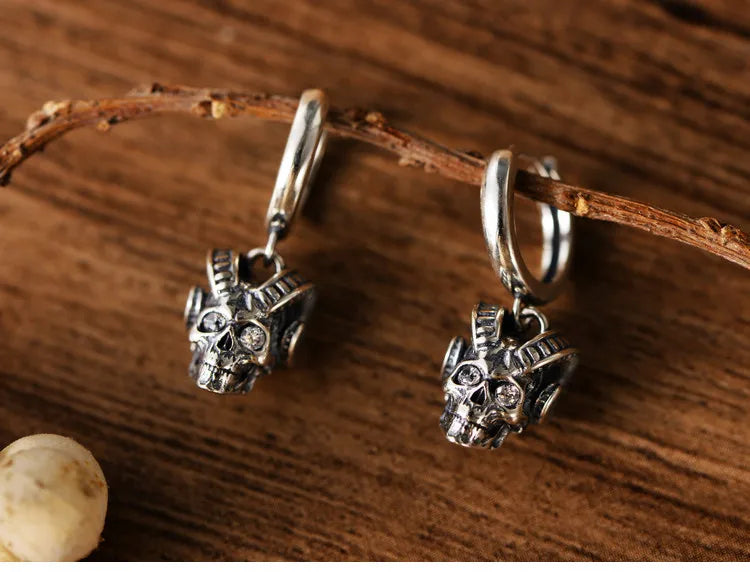 Claws Skull Domineering Men Earrings Ear Buckles Trendy Hip Hop Earrings for Men Personglity Jewelry Gift