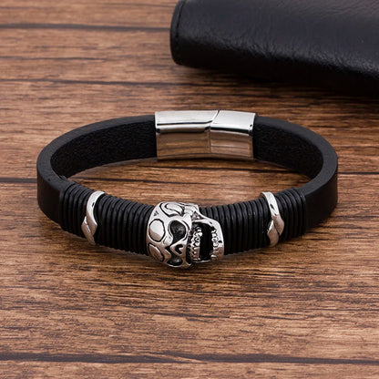 TYO Fashion Charm Stainless Steel Magnet Punk Rock Skull Black Leather Bracelet Men Jewelry Luxury Wholesale Accessories