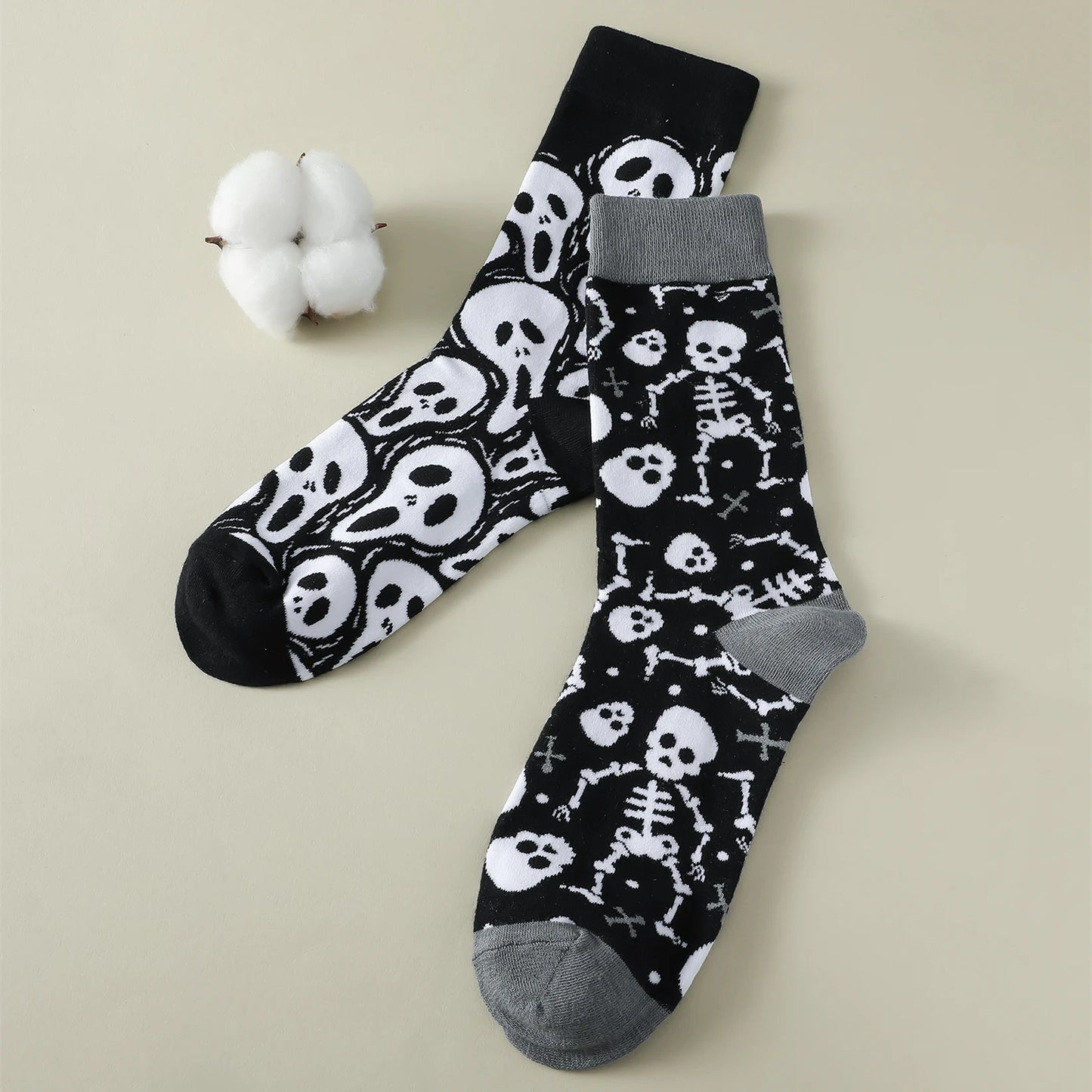 Women's Halloween Socks Skull Ghostmask Pattern Punk Trendy Crew Socks Autumn Winter Cozy Breathable Socks Lot