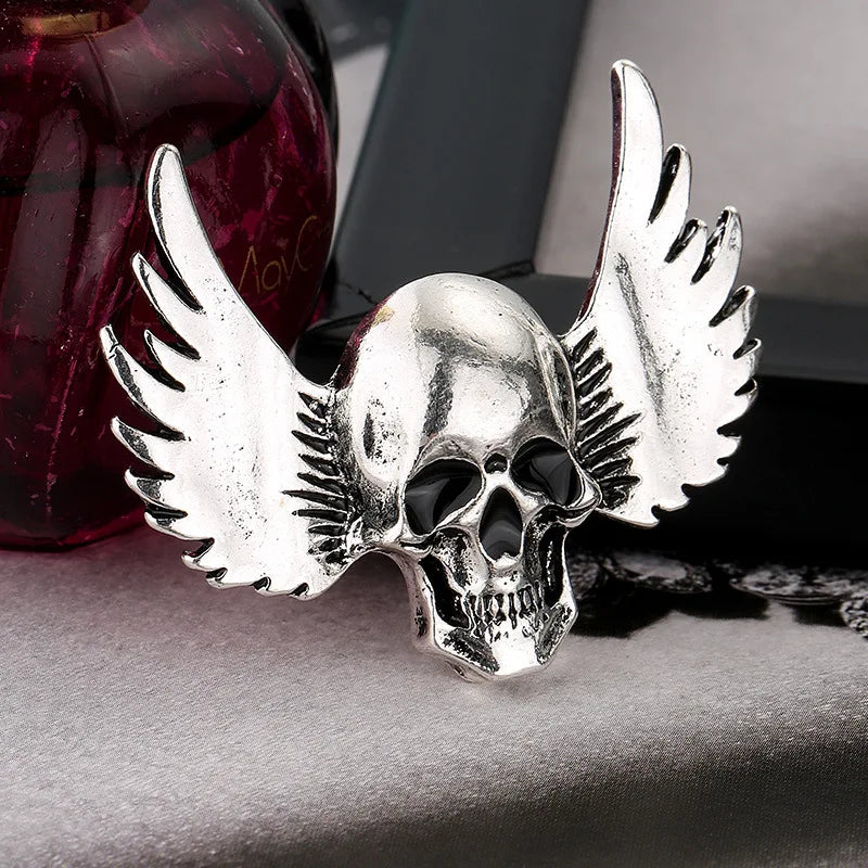 Retro Gothic Wings Skull Brooch Men's Punk Party Jewelry with Halloween Piece Pin