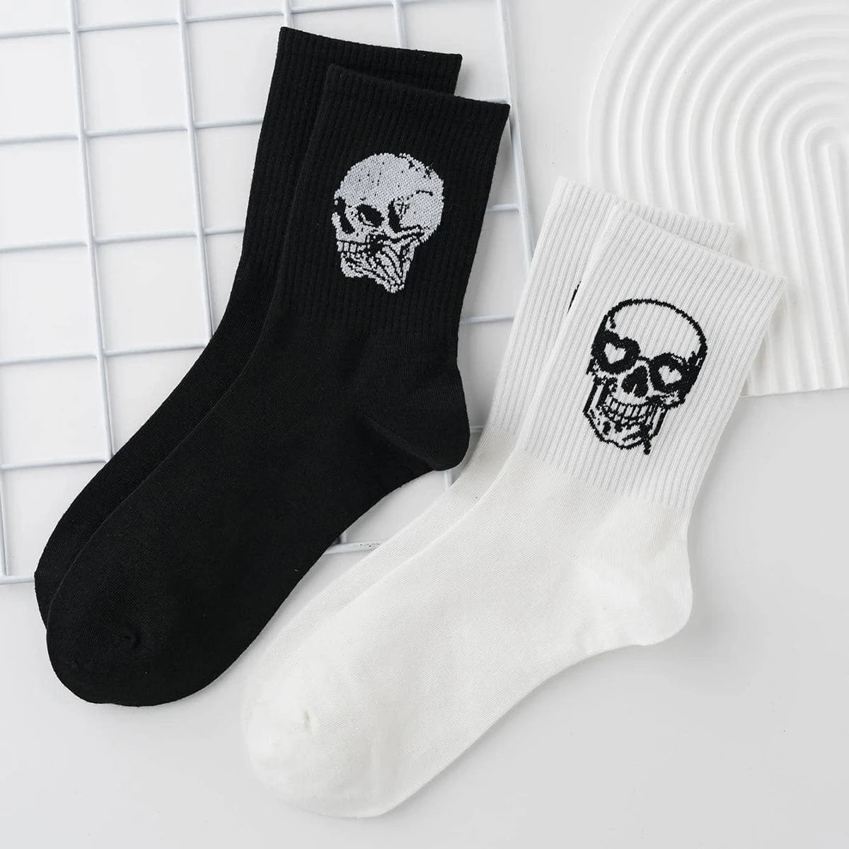 Pairs Men Skull Pattern Fashion Versatile Crew Socks, Halloween Dy, For Daily Life