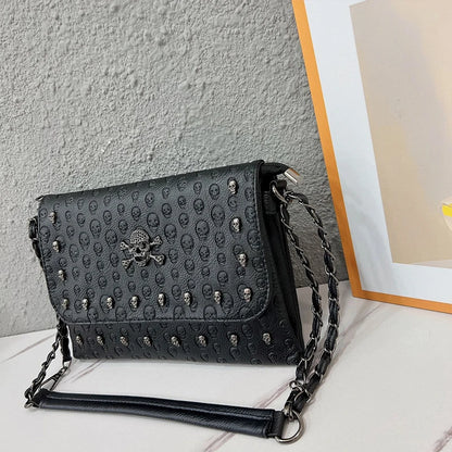 Vintage Rivet Black Crossbody Bag Women PU Leather Messenger Bag Cool Skull Shoulder Bag Designer Flap Handbag Bolso