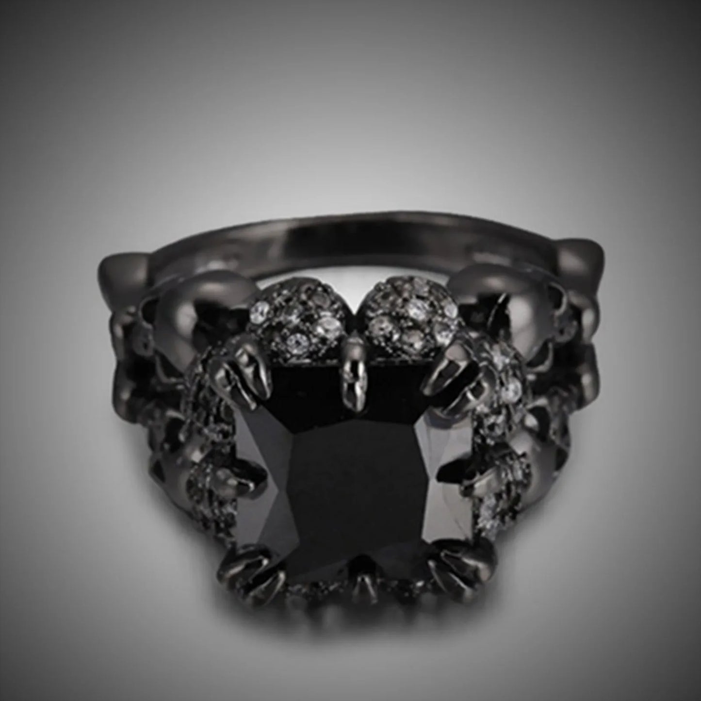 Personality Punk Skull Retro Gothic Style Rings for Women Halloween Black Zircon Jewellry Women' Black Simple Ring Accession