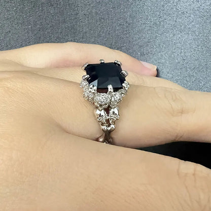 Personality Punk Skull Retro Gothic Style Rings for Women Halloween Black Zircon Jewellry Women' Black Simple Ring Accession