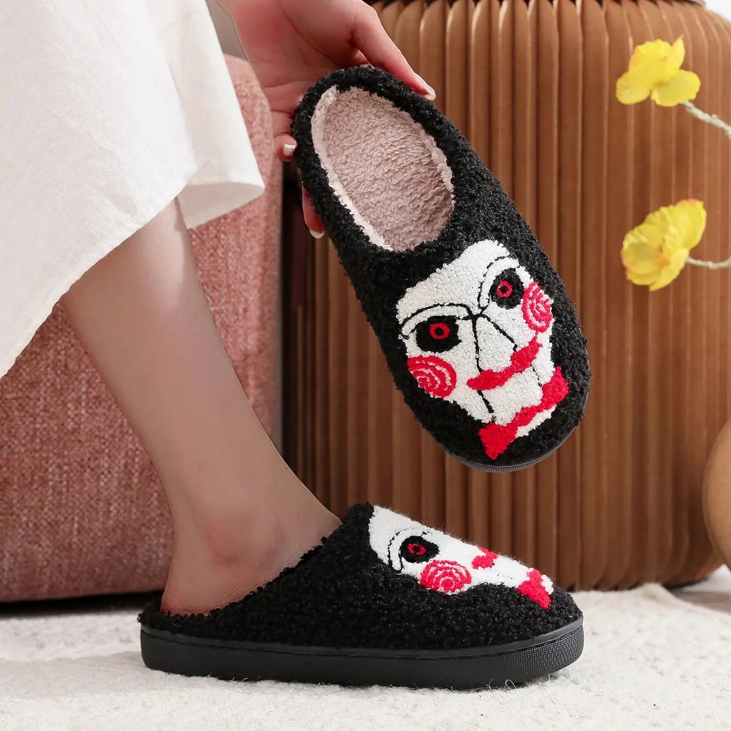 Horror Movie Chainsaw Horror Skull Pattern fashion Embroidery stuffed Home Thick Sole plaid Furry Cotton Slippers Personality Warm Non-Slip Indoor Slippers Men Women Can Wear Halloween Christmas Gift